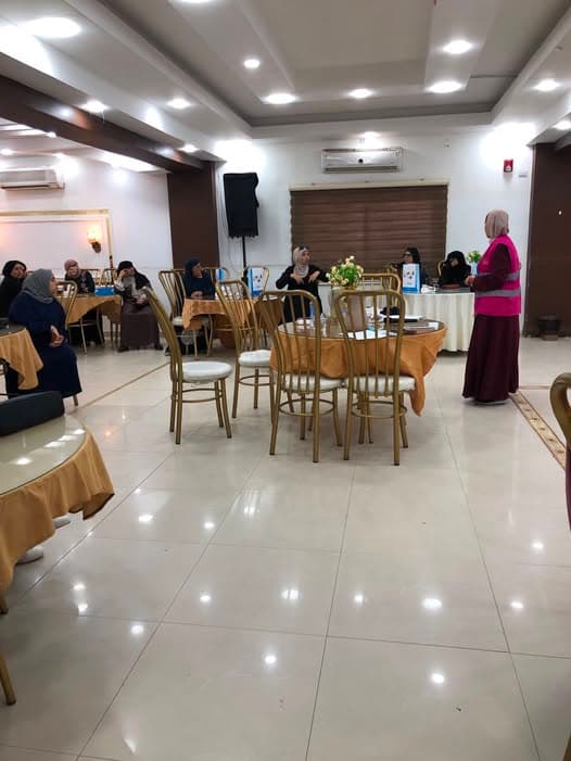 الكشف المبكر يصنع الفرق: محاضرة توعوية عن سرطان الثدي في جمعية عمر بن الخطاب الخيرية